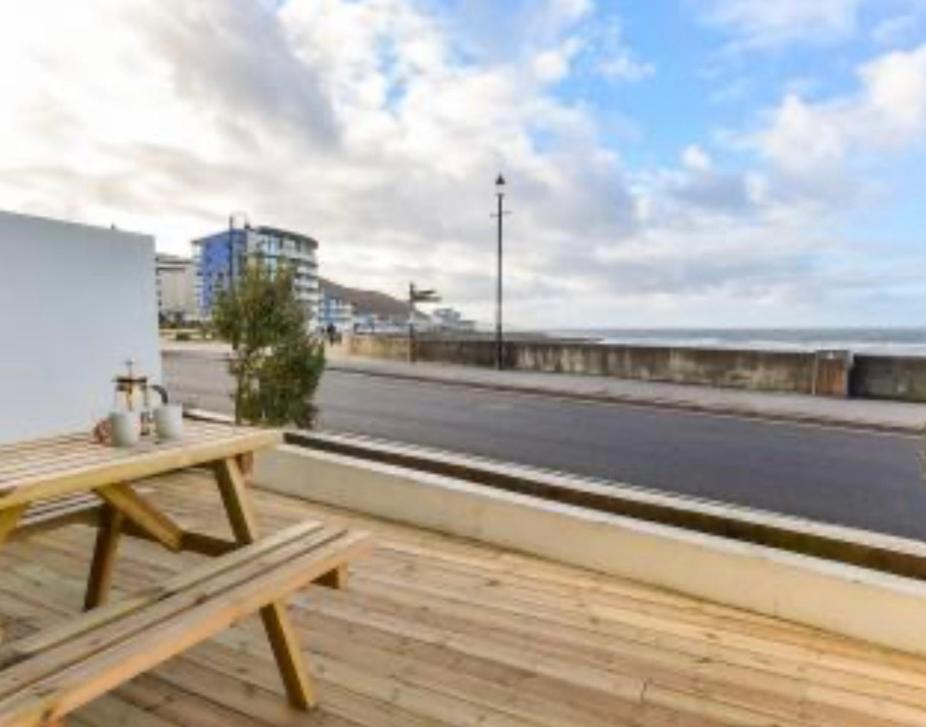 Westward Ho! Beachfront Luxury For 2 外观 照片
